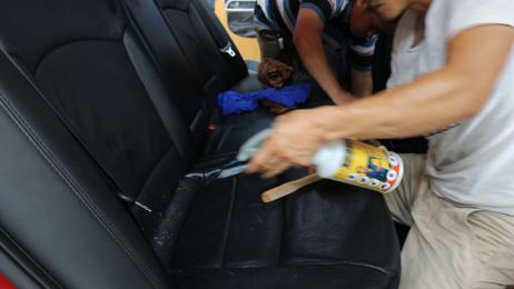Bình đựng hóa chất vệ sinh nội thất